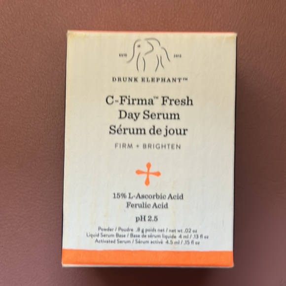 Unused high end skincare bundle with 2 mascaras. - Picture 8 of 10